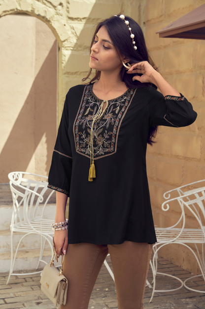 BLACK THREAD WORK TOP