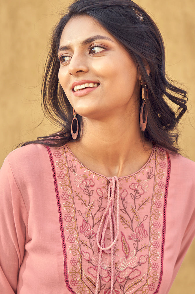 Blush pink thread work top