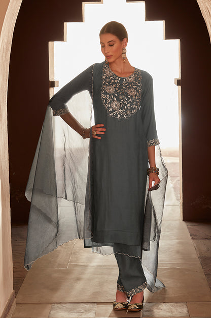 grey kurta set with dupatta